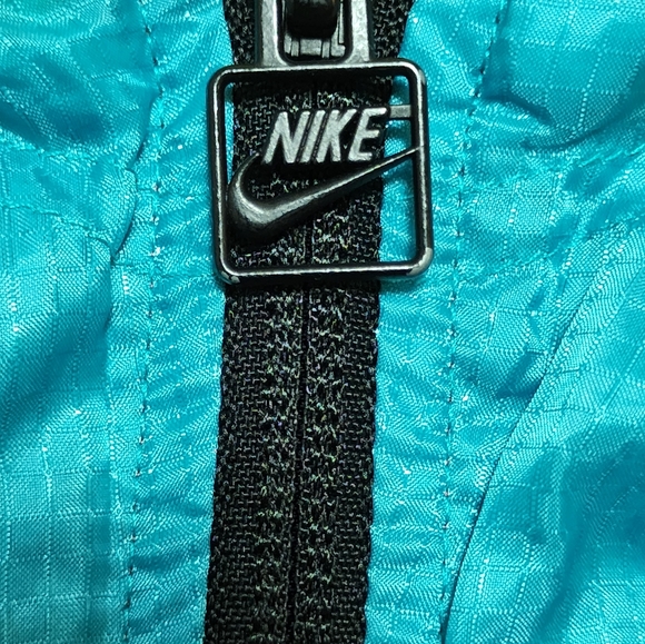 Multicolor Nike windrunner light jacket size small - Picture 5 of 7
